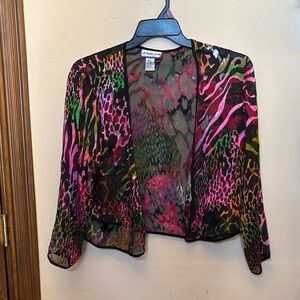 Simply Silk Sheer animal print cropped jacket! Large